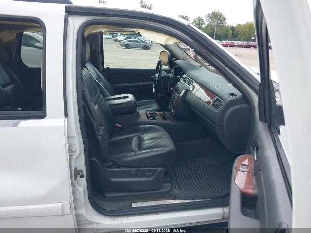 2007 Chevrolet Tahoe Ltz მანქანა იყიდება აუქციონზე, vin: 1GNFK13007J328438, აუქციონის ნომერი: 46076339