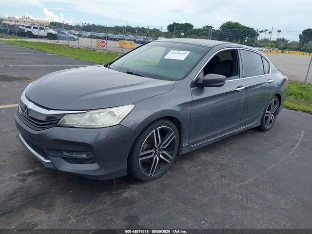 46076388 :رقم المزاد ، 1HGCR2F51HA077324 vin ، 2017 Honda Accord Sport مزاد بيع