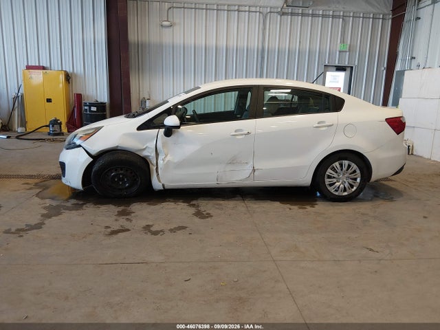 2015 Kia Rio Lx მანქანა იყიდება აუქციონზე, vin: KNADM4A38F6464808, აუქციონის ნომერი: 46076398