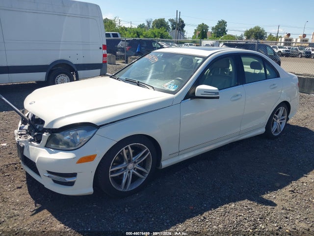 Aukcja sprzedaży 2012 Mercedes-benz C 300 Sport 4matic, vin: WDDGF8BB1CA643004, numer aukcji: 46076499
