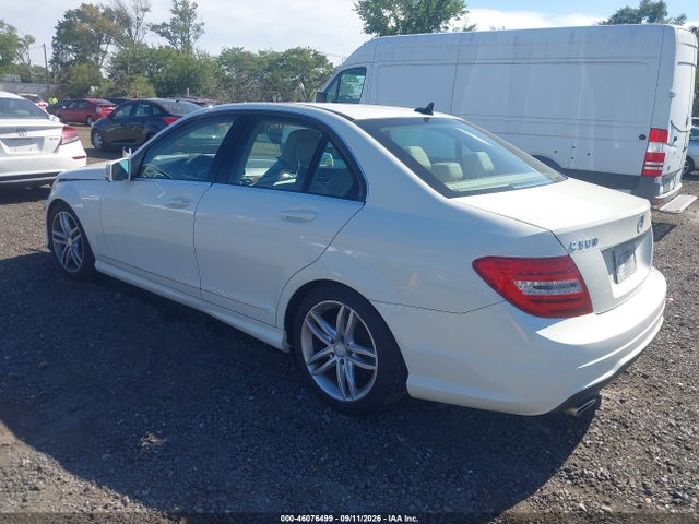 Aukcja sprzedaży 2012 Mercedes-benz C 300 Sport 4matic, vin: WDDGF8BB1CA643004, numer aukcji: 46076499