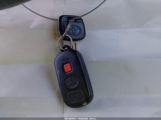 2003 Toyota Camry Le მანქანა იყიდება აუქციონზე, vin: 4T1BE32K33U743951, აუქციონის ნომერი: 46076517