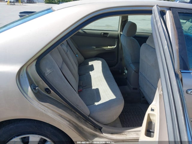 2003 Toyota Camry Le მანქანა იყიდება აუქციონზე, vin: 4T1BE32K33U743951, აუქციონის ნომერი: 46076517