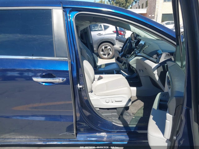 2022 Honda Odyssey Touring მანქანა იყიდება აუქციონზე, vin: 5FNRL6H83NB025625, აუქციონის ნომერი: 46076530