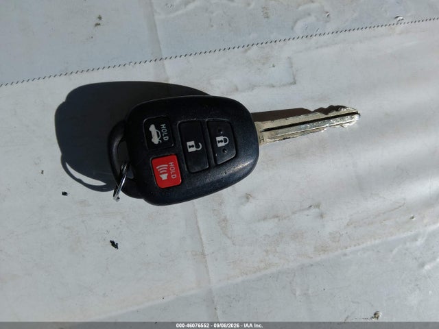 Toyota COROLLA LE 2014 5YFBURHE0EP103501 Image 11
