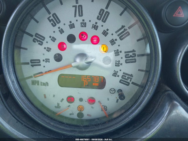 2006 Mini Cooper მანქანა იყიდება აუქციონზე, vin: WMWRC33526TJ78200, აუქციონის ნომერი: 46076581