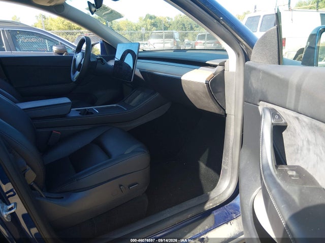 46076597 :رقم المزاد ، 5YJYGDEE1MF254916 vin ، 2021 Tesla Model Y Long Range Dual Motor All-wheel Drive مزاد بيع