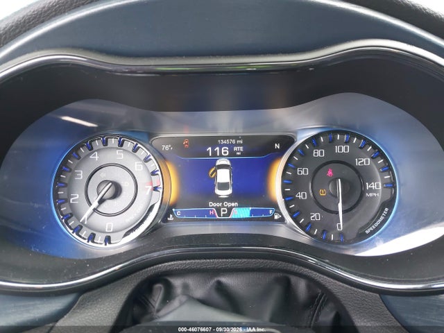 46076607 :رقم المزاد ، 1C3CCCBG6FN672919 vin ، 2015 Chrysler 200 S مزاد بيع