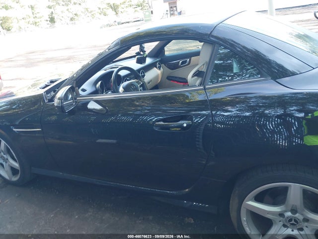 46076623 :رقم المزاد ، WDDPK4HA4EF092222 vin ، 2014 Mercedes-benz Slk 250 مزاد بيع
