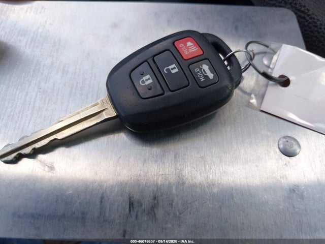 Aukcja sprzedaży 2016 Toyota Corolla Le, vin: 5YFBURHE0GP397288, numer aukcji: 46076637