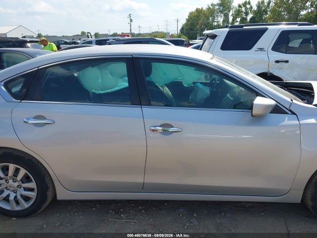 2017 Nissan Altima 2.5 S მანქანა იყიდება აუქციონზე, vin: 1N4AL3APXHC179642, აუქციონის ნომერი: 46076639