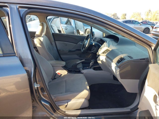 46076675 :رقم المزاد ، 19XFB2F52CE366430 vin ، 2012 Honda Civic Lx مزاد بيع
