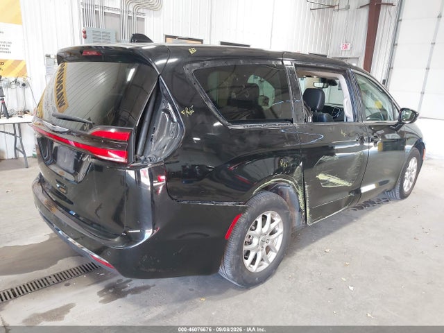 Chrysler Pacifica Touring L 2024 2C4RC1BG9RR162467 Image 4