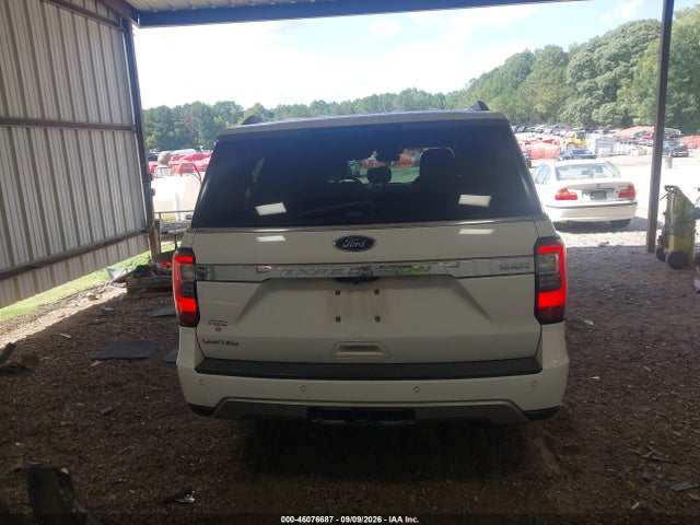 Ford Expedition Max Limited 2018 1FMJK1KT8JEA05104 Image 17
