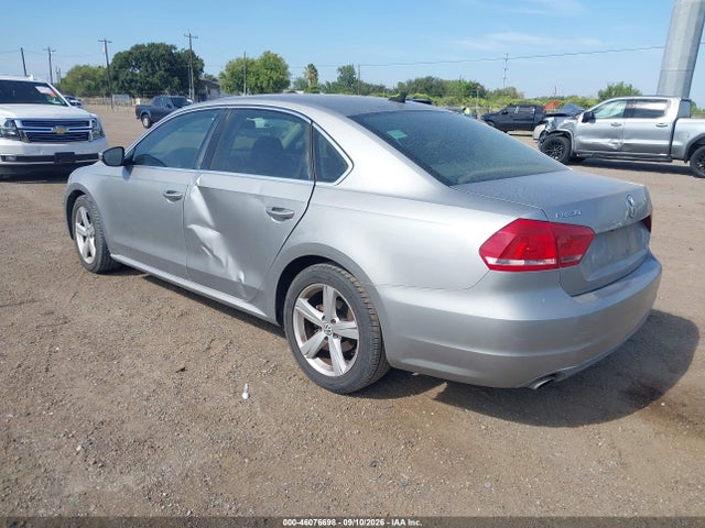 2012 Volkswagen Passat 2.5l Se მანქანა იყიდება აუქციონზე, vin: 1VWBH7A3XCC027886, აუქციონის ნომერი: 46076698