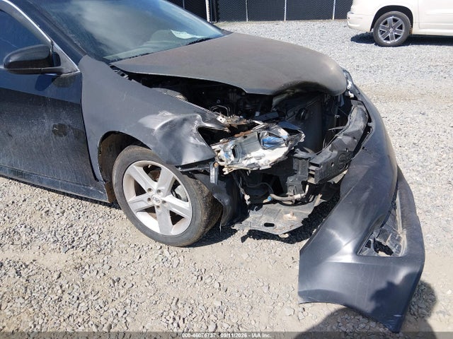 46076737 :رقم المزاد ، 4T1BF1FK9EU757108 vin ، 2014 Toyota Camry Se مزاد بيع