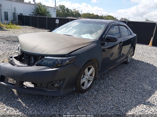 46076737 :رقم المزاد ، 4T1BF1FK9EU757108 vin ، 2014 Toyota Camry Se مزاد بيع