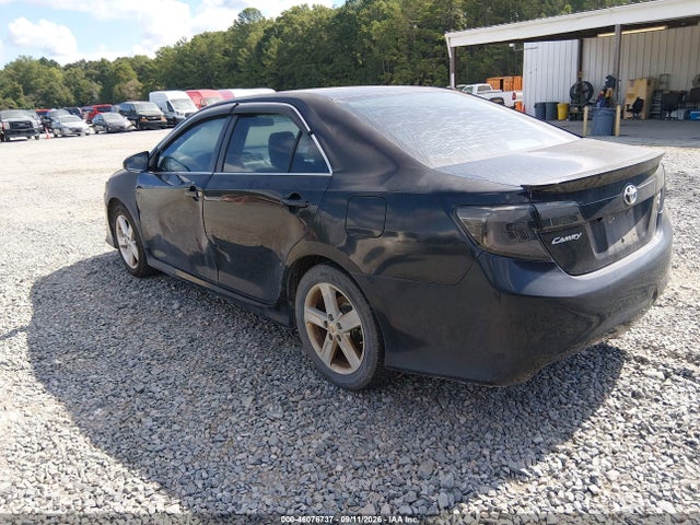 46076737 :رقم المزاد ، 4T1BF1FK9EU757108 vin ، 2014 Toyota Camry Se مزاد بيع