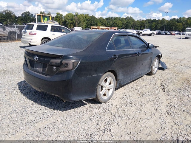 46076737 :رقم المزاد ، 4T1BF1FK9EU757108 vin ، 2014 Toyota Camry Se مزاد بيع