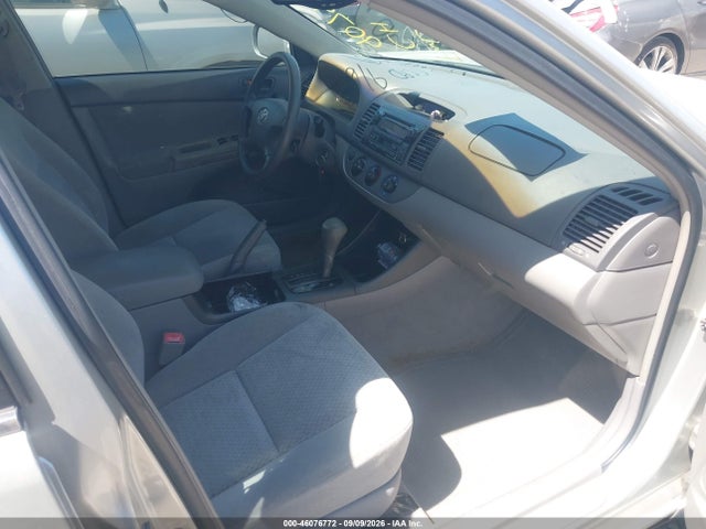 46076772 :رقم المزاد ، 4T1BE32K24U907983 vin ، 2004 Toyota Camry Le مزاد بيع