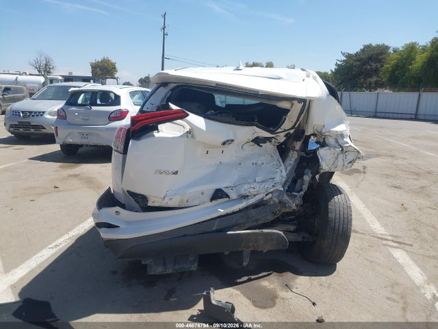 2018 Toyota Rav4 Le მანქანა იყიდება აუქციონზე, vin: 2T3ZFREV3JW454500, აუქციონის ნომერი: 46076794