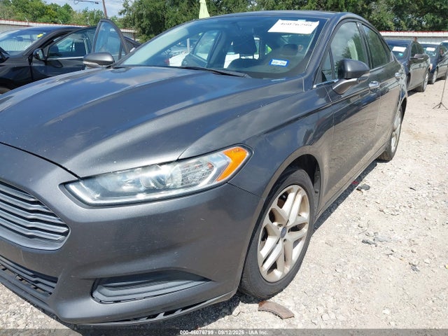 3FA6P0H75FR224452 Ford FUSION SE