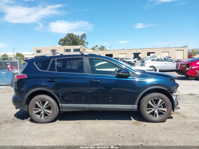 Toyota Rav4 Xle 2017 JTMWFREV2HJ122723 Image 14