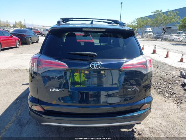 Toyota Rav4 Xle 2017 JTMWFREV2HJ122723 Image 17
