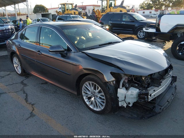 Toyota Camry Xle V6 2018 4T1BZ1HK2JU003126 главное изображение