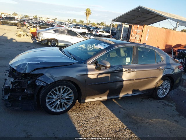 4T1BZ1HK2JU003126 Toyota Camry Xle V6