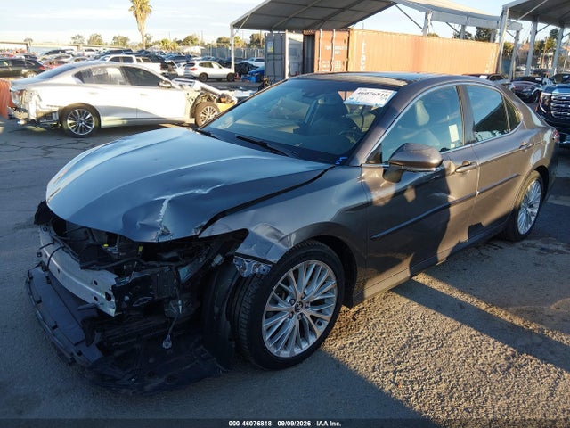 4T1BZ1HK2JU003126 Toyota Camry Xle V6
