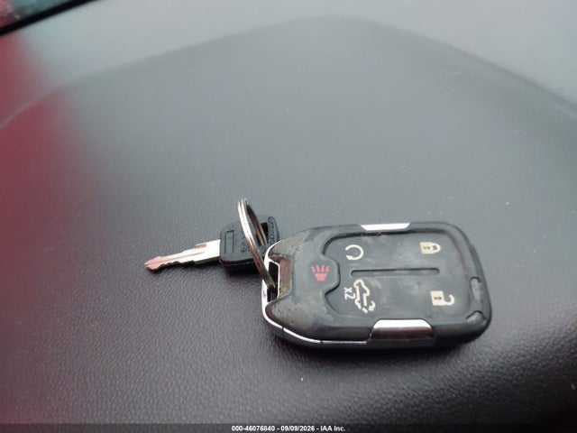 46076840 :رقم المزاد ، 3GCUYDET7MG207930 vin ، 2021 Chevrolet Silverado 1500 4wd  Short Bed Lt مزاد بيع