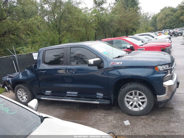 46076840 :رقم المزاد ، 3GCUYDET7MG207930 vin ، 2021 Chevrolet Silverado 1500 4wd  Short Bed Lt مزاد بيع