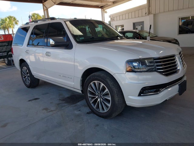 46076843 :رقم المزاد ، 5LMJJ2JT1FEJ08511 vin ، 2015 Lincoln Navigator مزاد بيع
