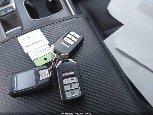 46076846 :رقم المزاد ، 1HGCV1F38JA028552 vin ، 2018 Honda Accord Sport مزاد بيع
