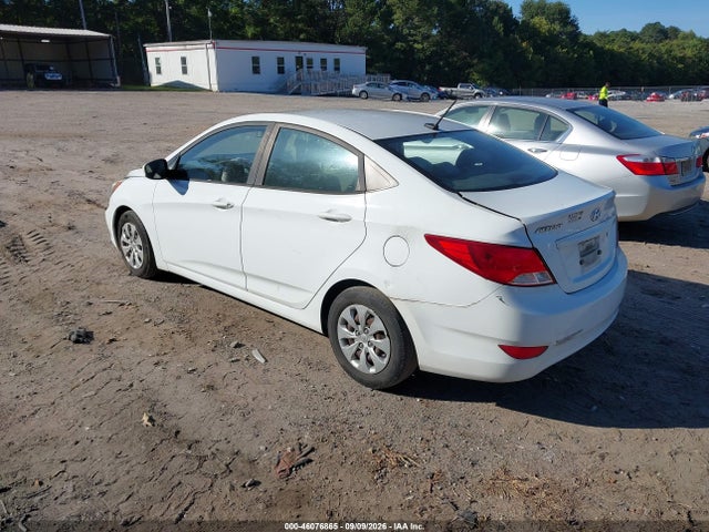 Hyundai ACCENT SE 2017 KMHCT4AE7HU222153 Image 3
