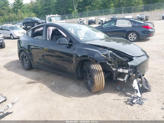 46076881 :رقم المزاد ، 7SAYGDEF0PF600986 vin ، 2023 Tesla Model Y Performance Dual Motor All-wheel Drive مزاد بيع