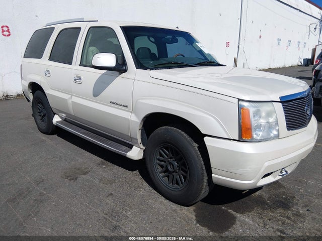 2002 Cadillac Escalade Standard მანქანა იყიდება აუქციონზე, vin: 1GYEK63NX2R207756, აუქციონის ნომერი: 46076894