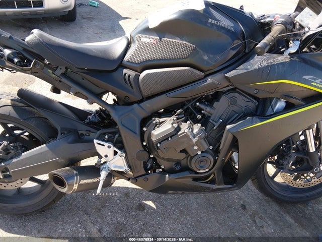 46076934 :رقم المزاد ، MLHRH1556T5200623 vin ، 2026 Honda Cbr650 R مزاد بيع