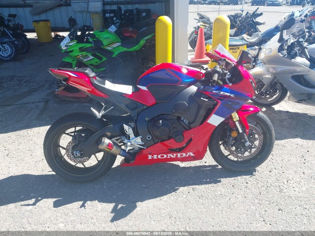 JH2SC7714RK700152 Honda CBR1000 RR