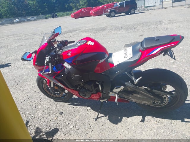 JH2SC7714RK700152 Honda CBR1000 RR