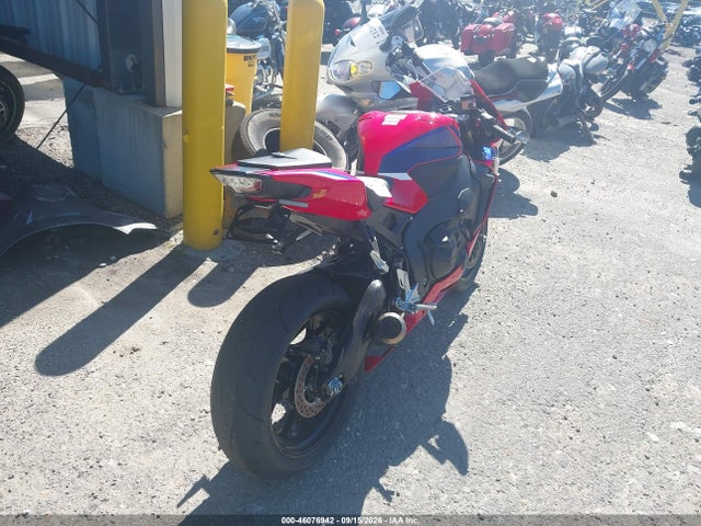 JH2SC7714RK700152 Honda CBR1000 RR