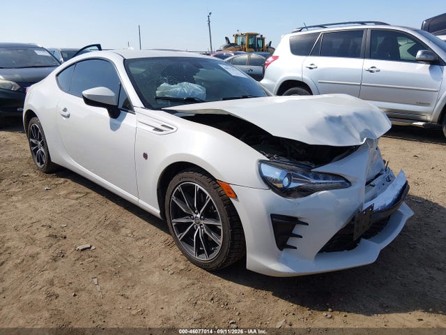 46077014 :رقم المزاد ، JF1ZNAA17L8752571 vin ، 2020 Toyota 86 مزاد بيع