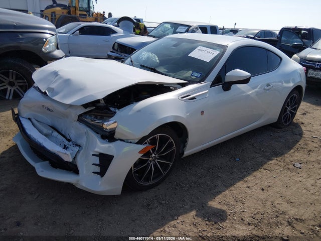 46077014 :رقم المزاد ، JF1ZNAA17L8752571 vin ، 2020 Toyota 86 مزاد بيع