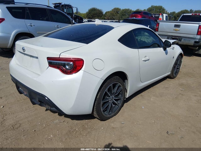 46077014 :رقم المزاد ، JF1ZNAA17L8752571 vin ، 2020 Toyota 86 مزاد بيع