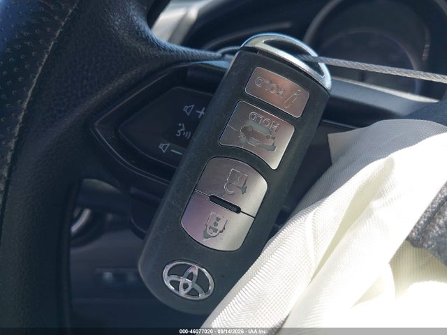 Toyota YARIS LE 2019 3MYDLBYV3KY523592 Image 11