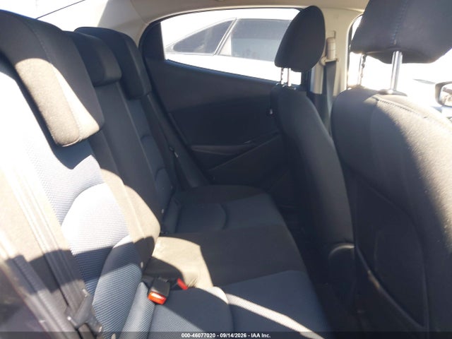 Toyota YARIS LE 2019 3MYDLBYV3KY523592 Image 8