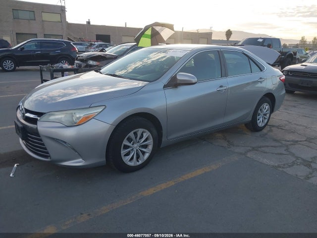 Toyota CAMRY LE 2015 4T4BF1FK9FR479561 Image 2