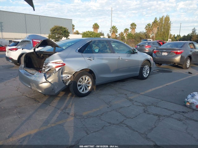 Toyota CAMRY LE 2015 4T4BF1FK9FR479561 Image 4