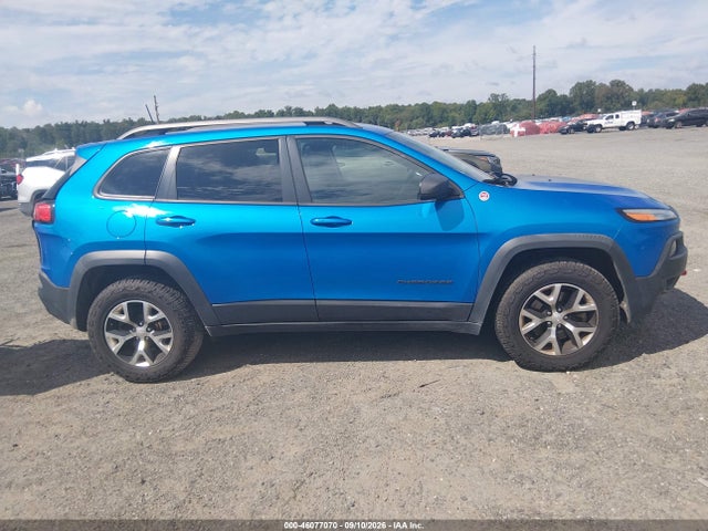 2018 Jeep Cherokee Trailhawk 4x4 მანქანა იყიდება აუქციონზე, vin: 1C4PJMBX2JD500717, აუქციონის ნომერი: 46077070